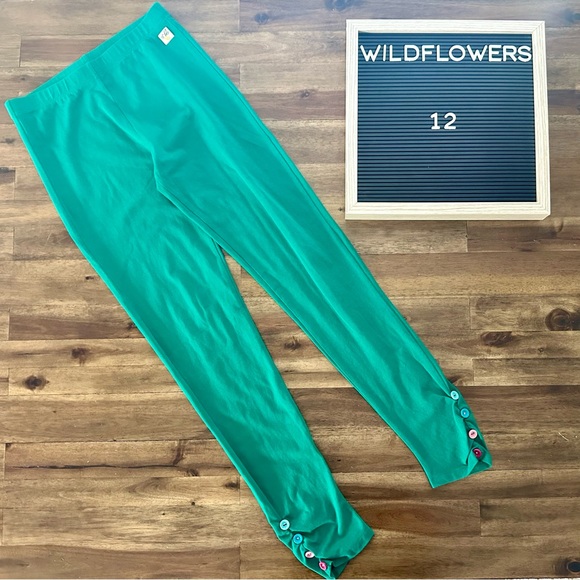 Wildflowers Happy Go Lucky Winter Green Leggings Knit Christmas 12 - Picture 1 of 7